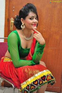 Hyderabad Dancer Riya