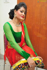 Hyderabad Dancer Riya