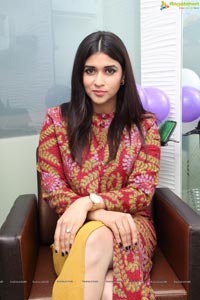 Kaaval Heroine Mannara Chopra Photos