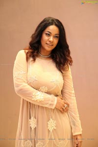 Mumaith Khan