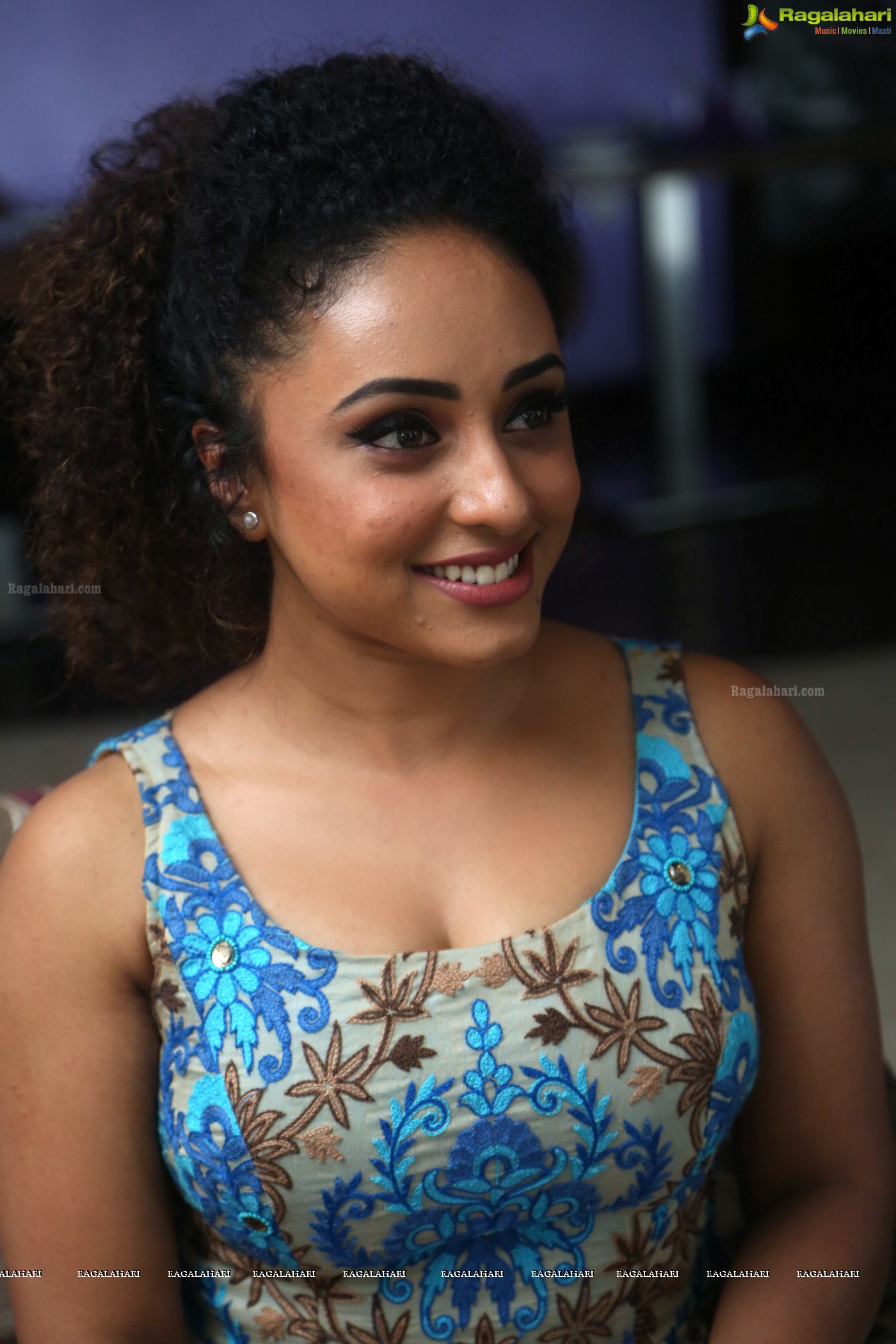Pearle Maaney (Posters)