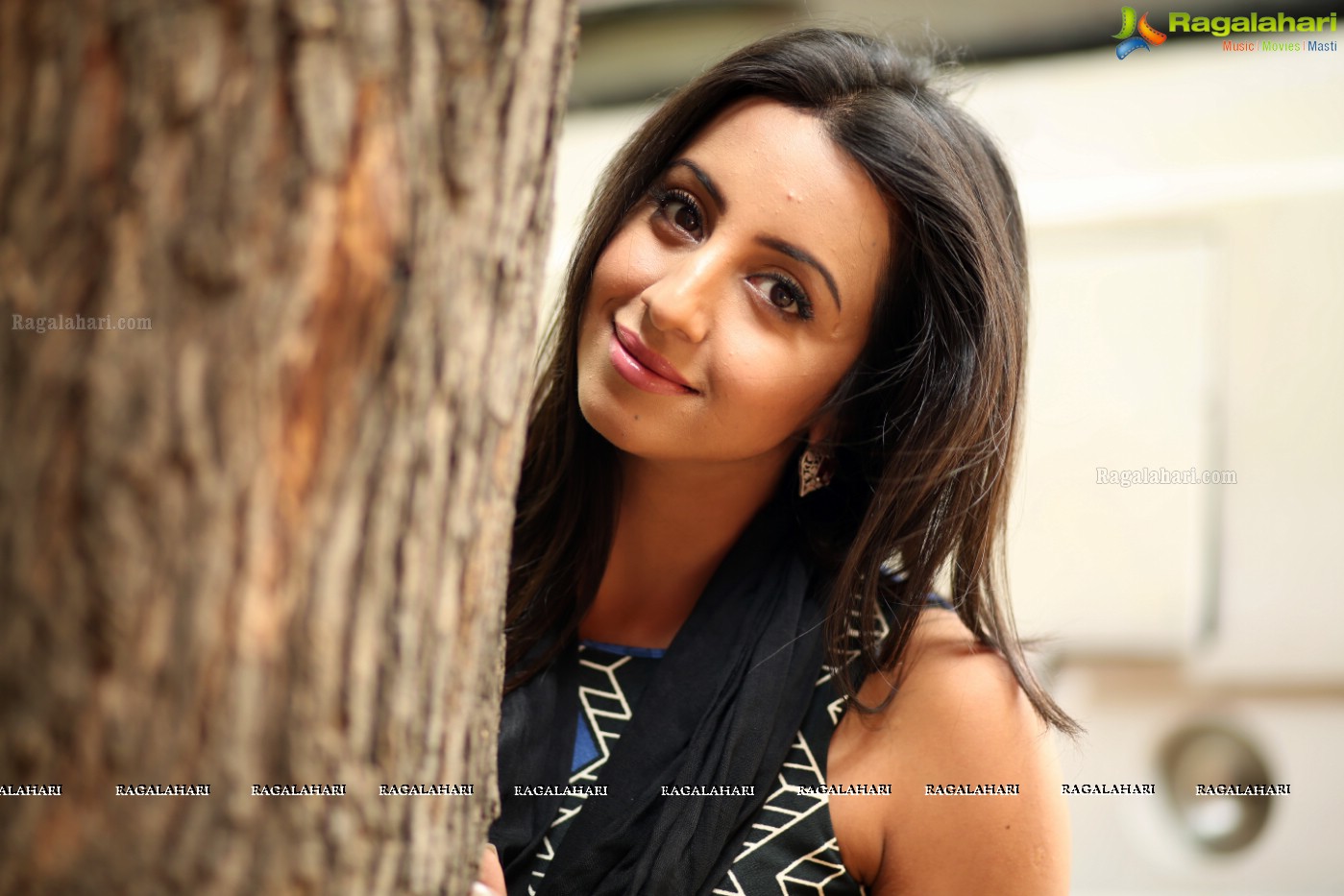 Sanjjanaa (Posters)