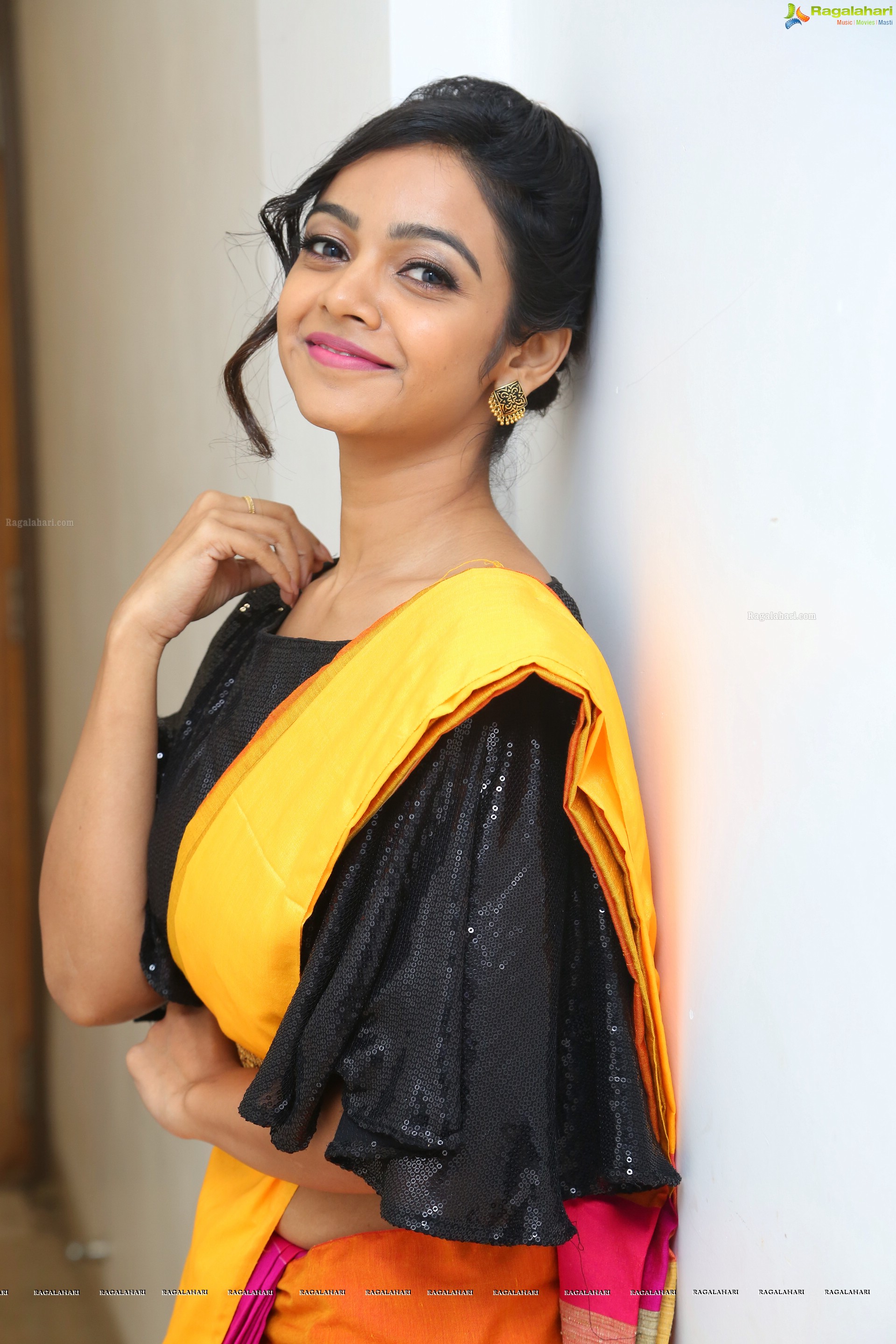 Nithya Shetty at Kalamandir Foundation 10th Anniversary Celebrations (High Definition Photos)