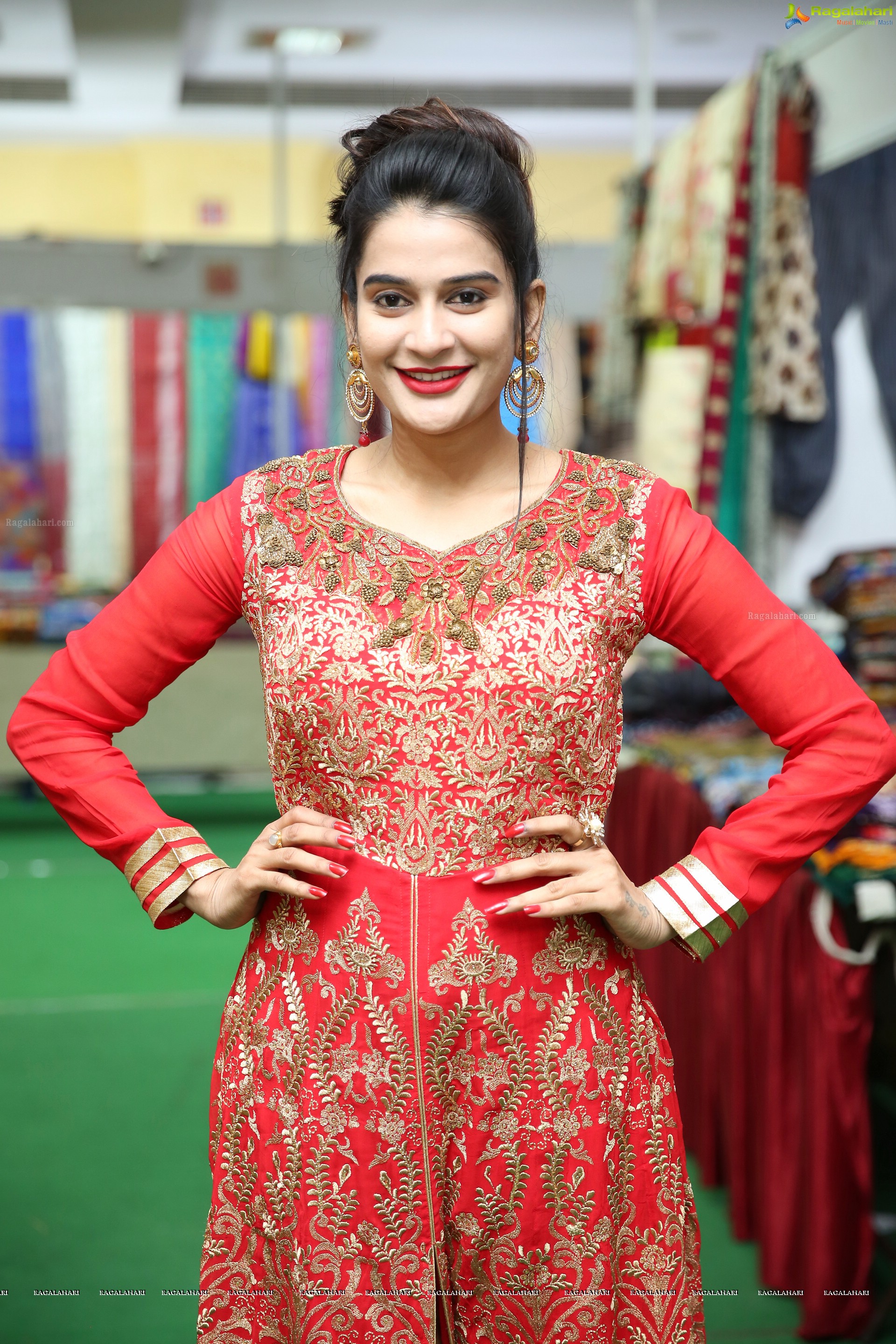 Jenny Honey at Silk and Cotton Expo Launch (High Definition Photos)