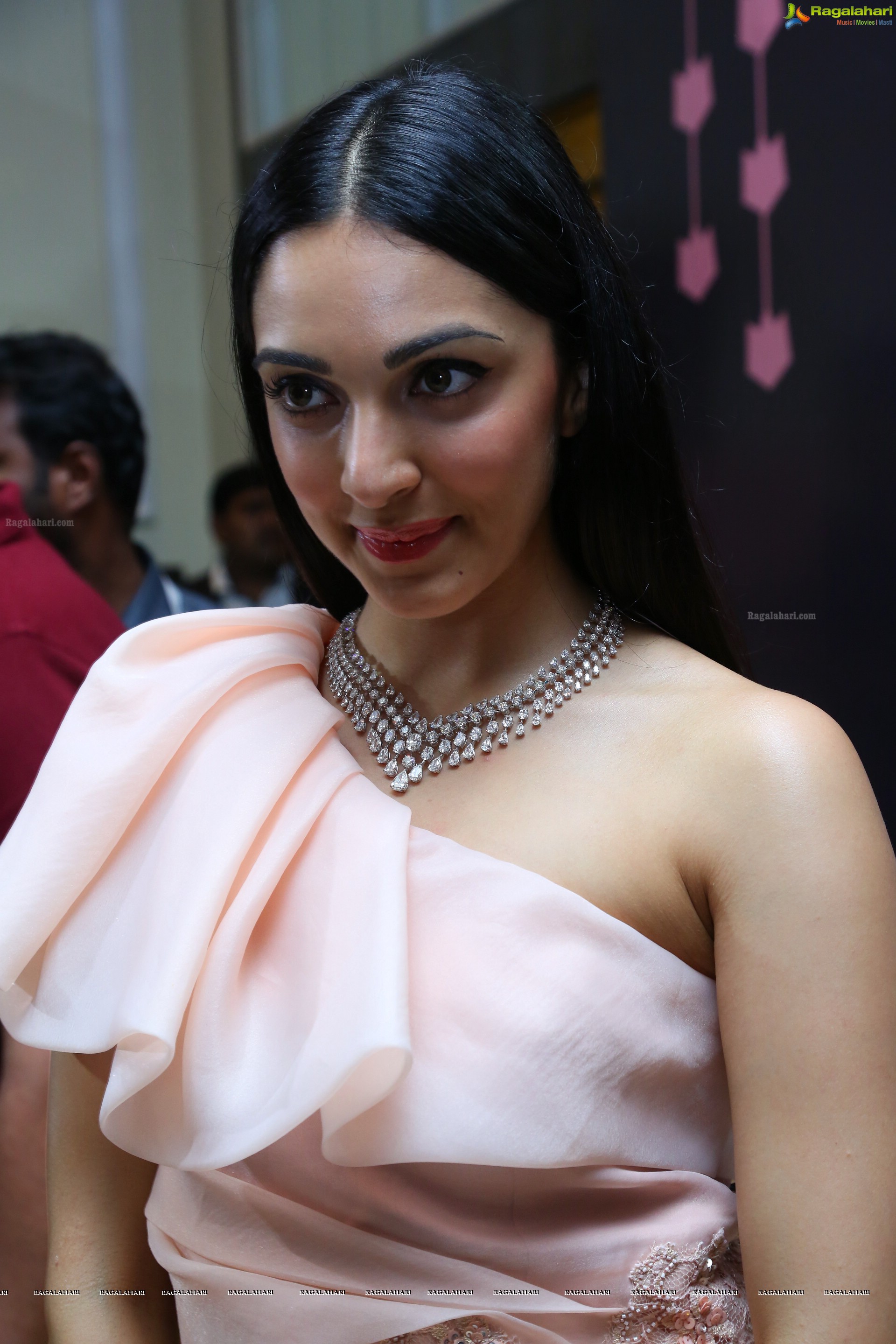 Kiara Advani at The Statement - Biggest Jewellery Exhibition (High Definition)