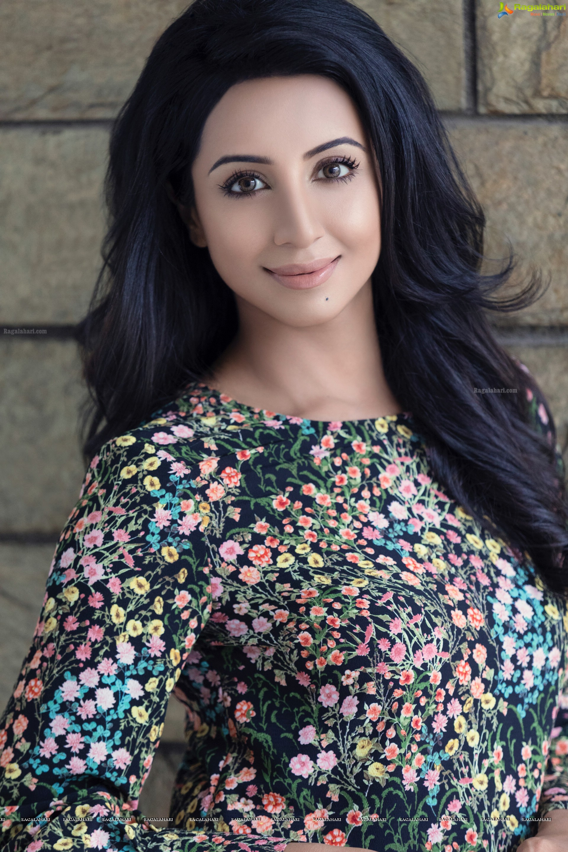 Sanjjanaa Galrani (Exclusive Photo Shoot) (High Definition)