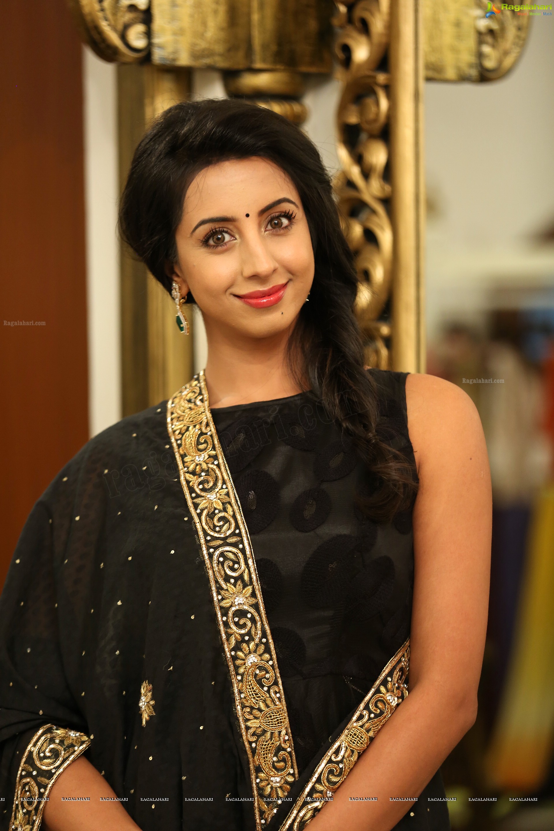 Sanjjanaa Galrani (High Definition)