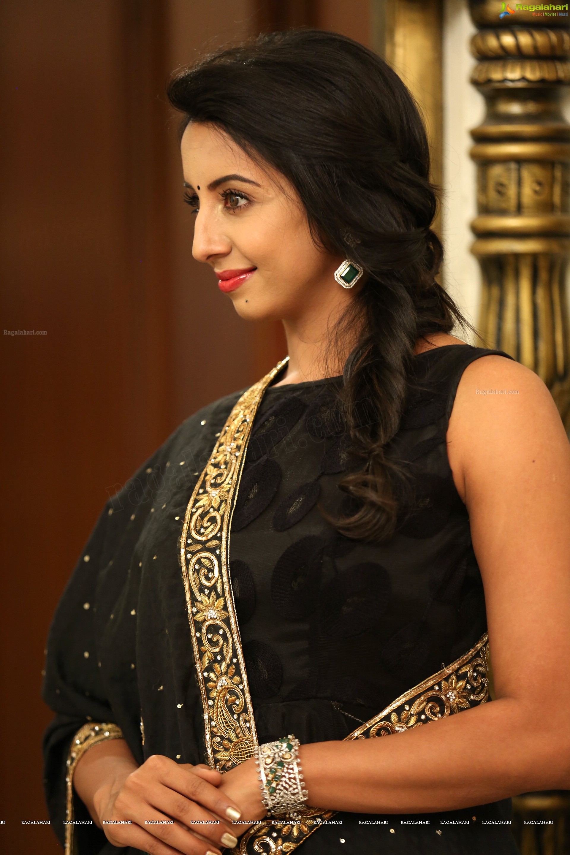 Sanjjanaa Galrani (High Definition)