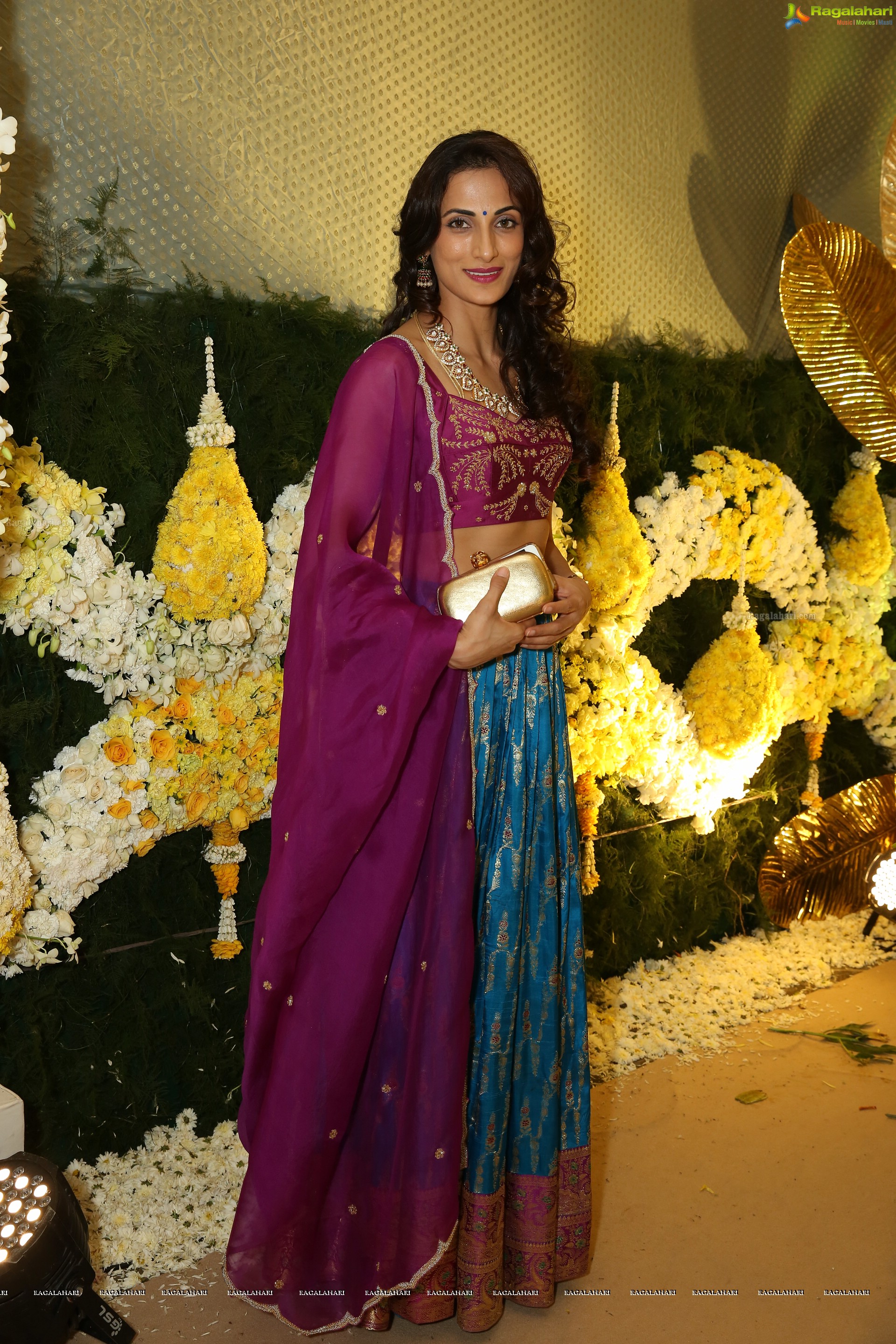 Shilpa Reddy at Anindith Reddy Pelli Koduku Ceremony (High Definition Photos)