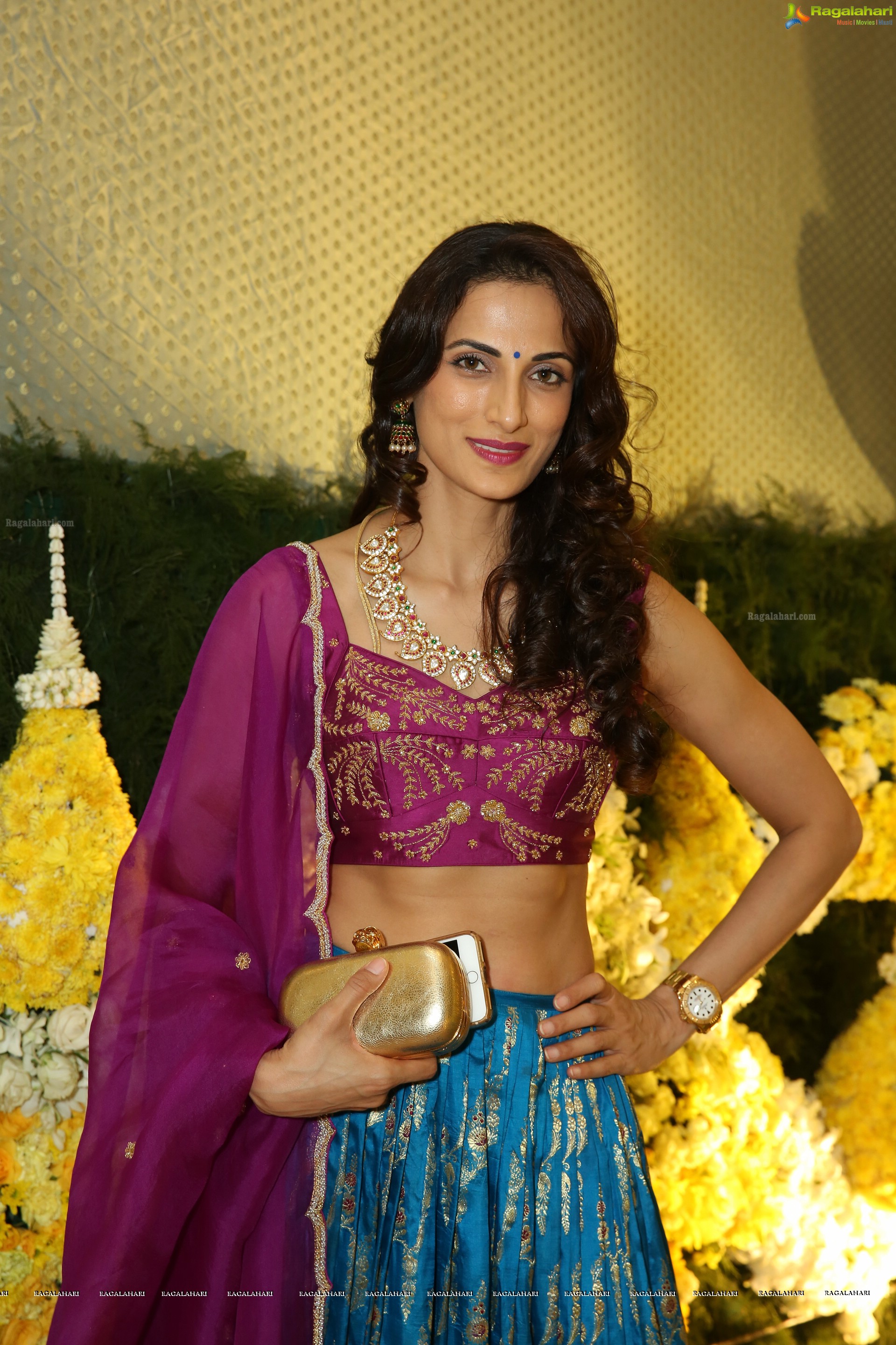 Shilpa Reddy at Anindith Reddy Pelli Koduku Ceremony (High Definition Photos)