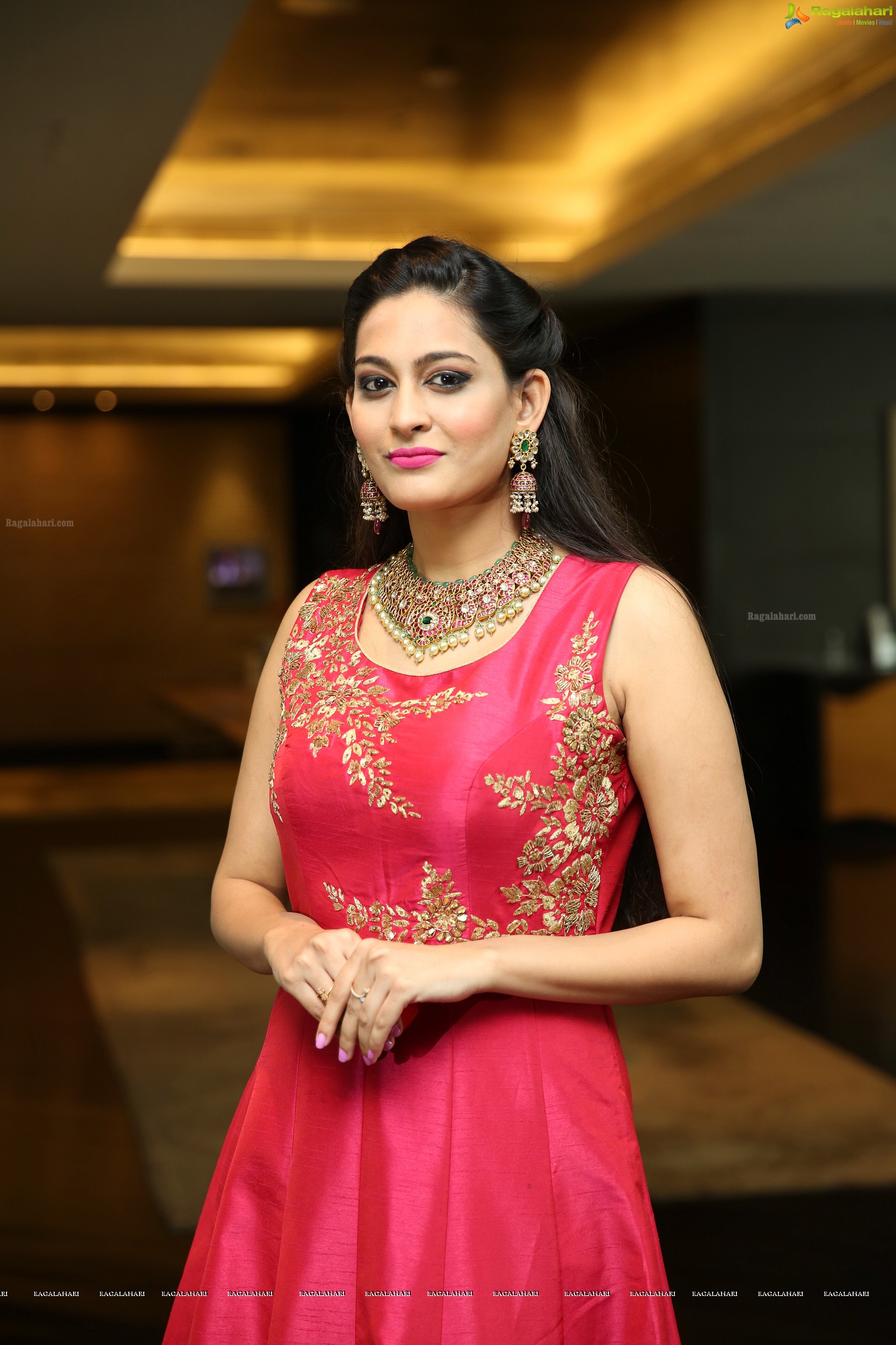 Swetha Jadhav at The Statement - A Wedding Jewellery Exhibition Curtain Raiser (High Definition Photos)