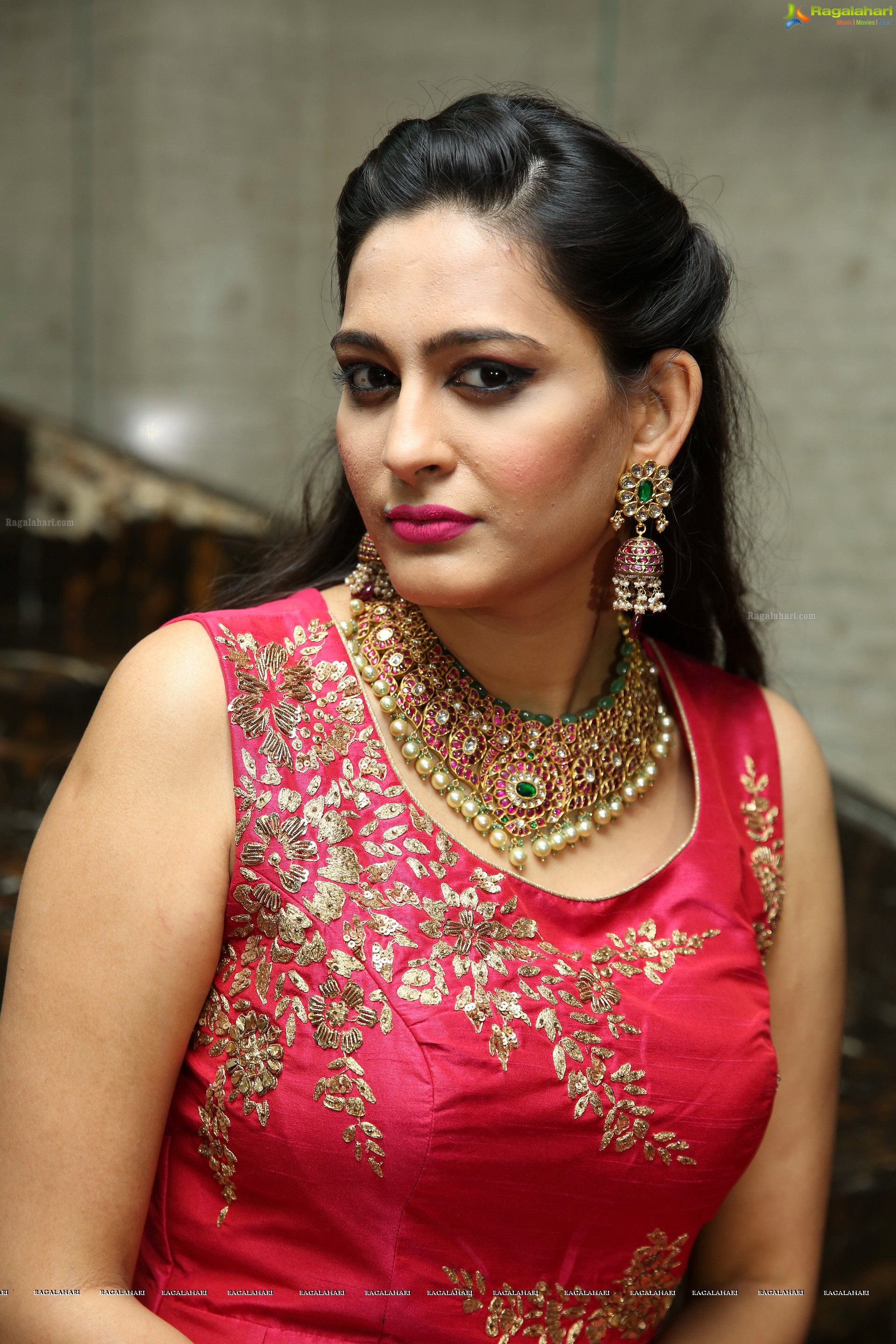Swetha Jadhav at The Statement - A Wedding Jewellery Exhibition Curtain Raiser (High Definition Photos)