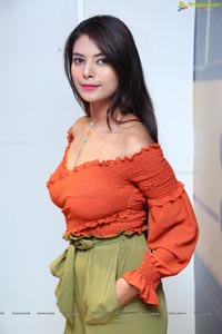 Neha Gupta Model