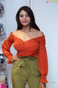 Neha Gupta Model