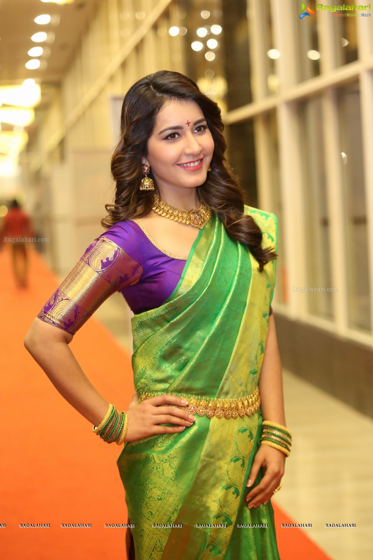 Raashi Khanna at Srinivasa Kalyanam Audio Release