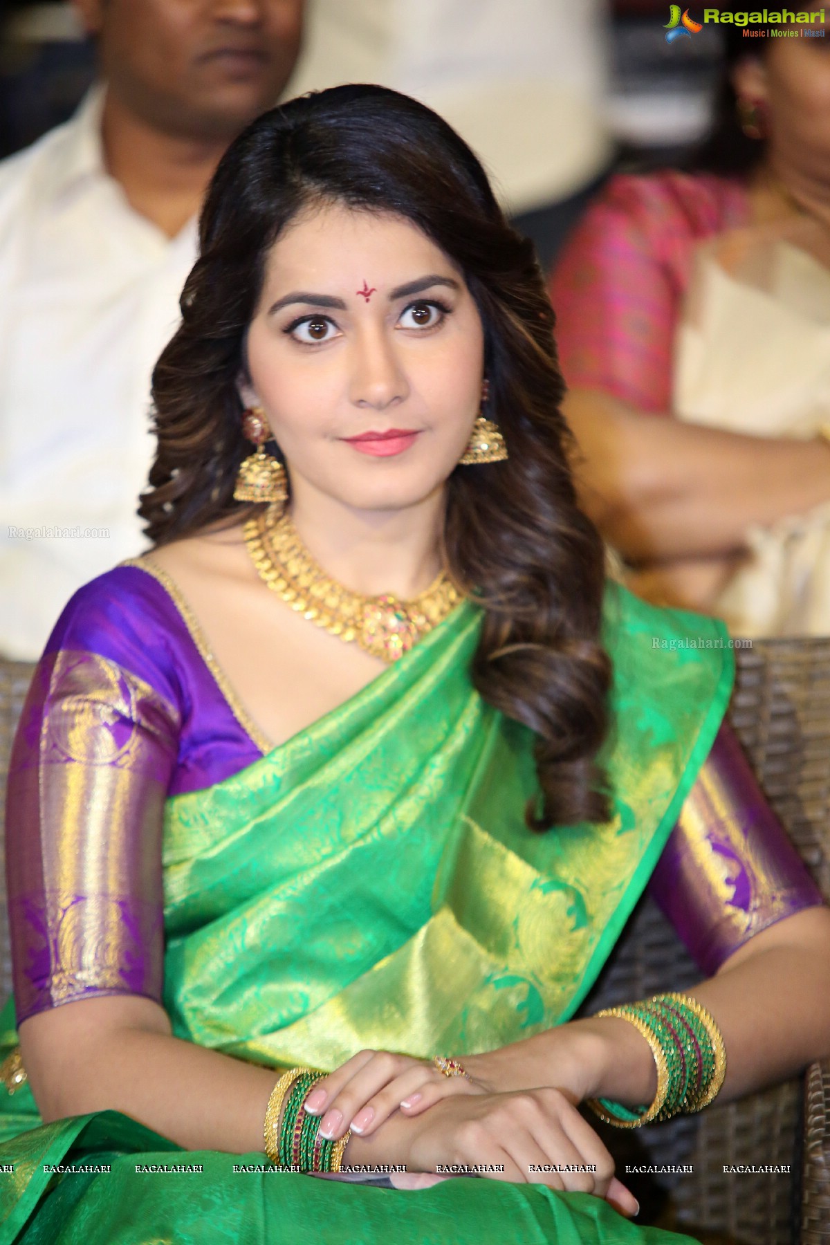 Raashi Khanna at Srinivasa Kalyanam Audio Release