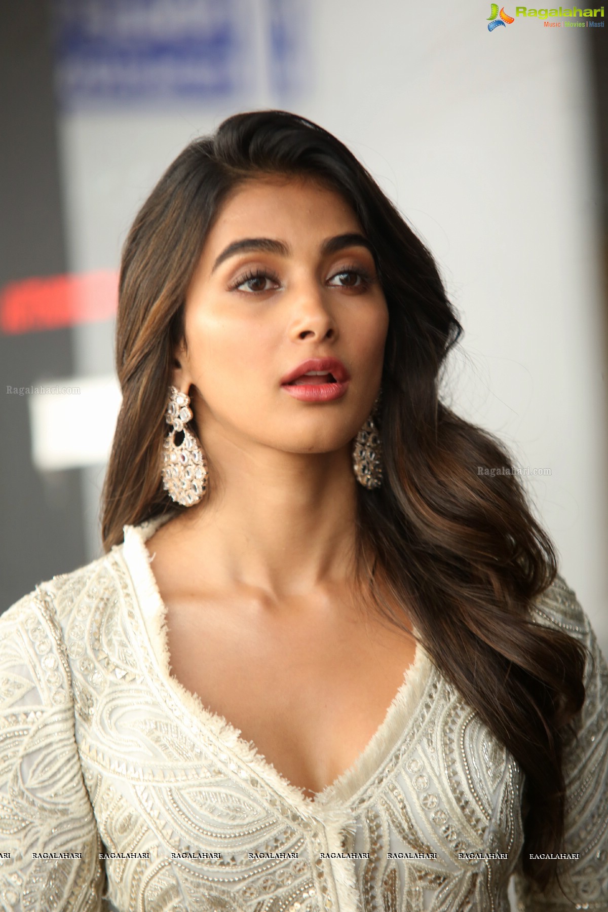 Pooja Hegde at Saakshyam Success Meet, Photo Gallery