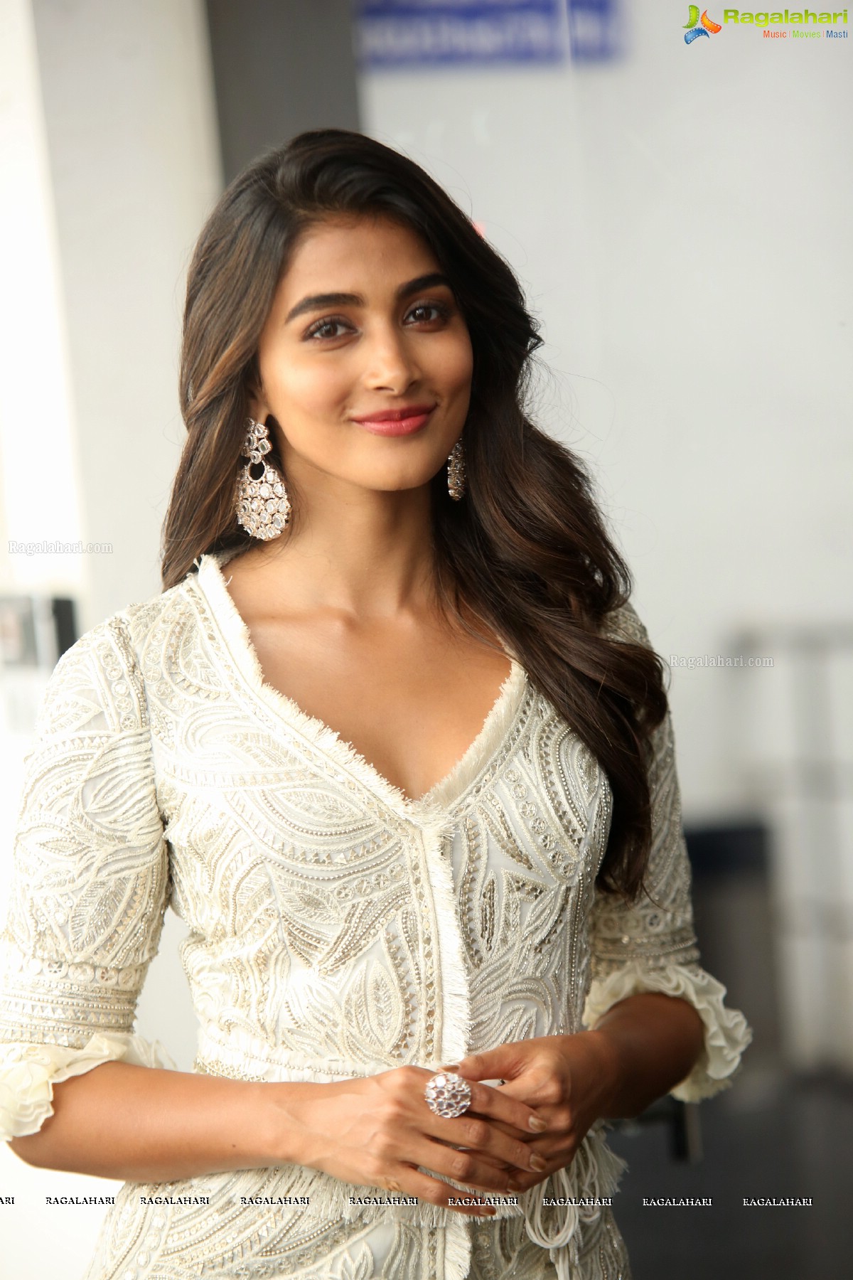 Pooja Hegde at Saakshyam Success Meet, Photo Gallery