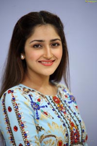 Sayesha Saigal Ghajinikanth