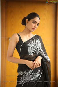 Sobhita Dhulipala