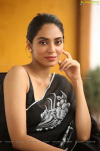 Sobhita Dhulipala