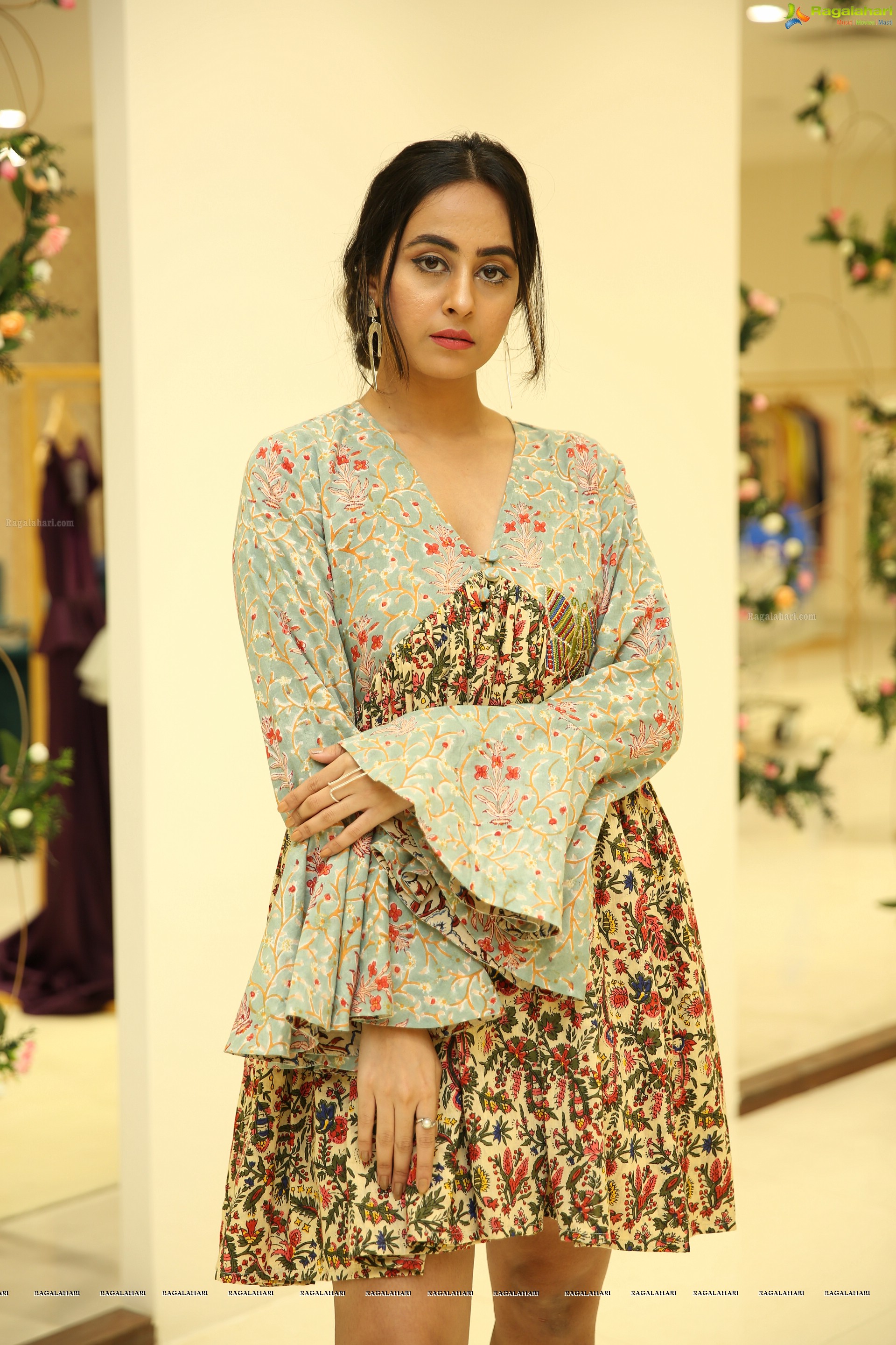 Ameeksha Pawar @ Atelier Showroom Launch & Fashion Show - HD Gallery