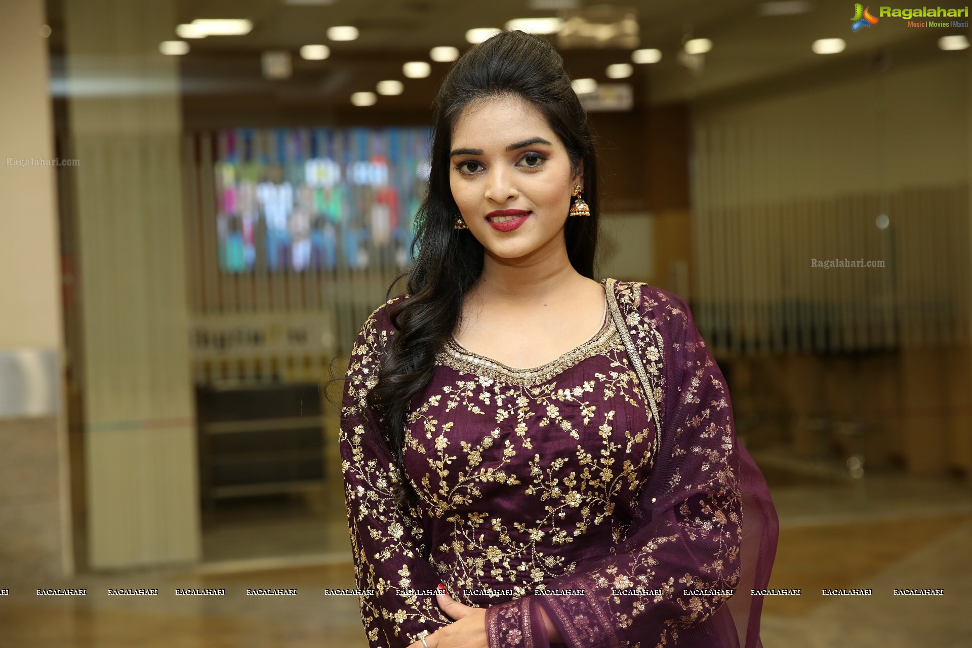 Heena Rai @ Hi-Life Hi-End Fashion Show & Grand Curtain Raiser - HD Gallery