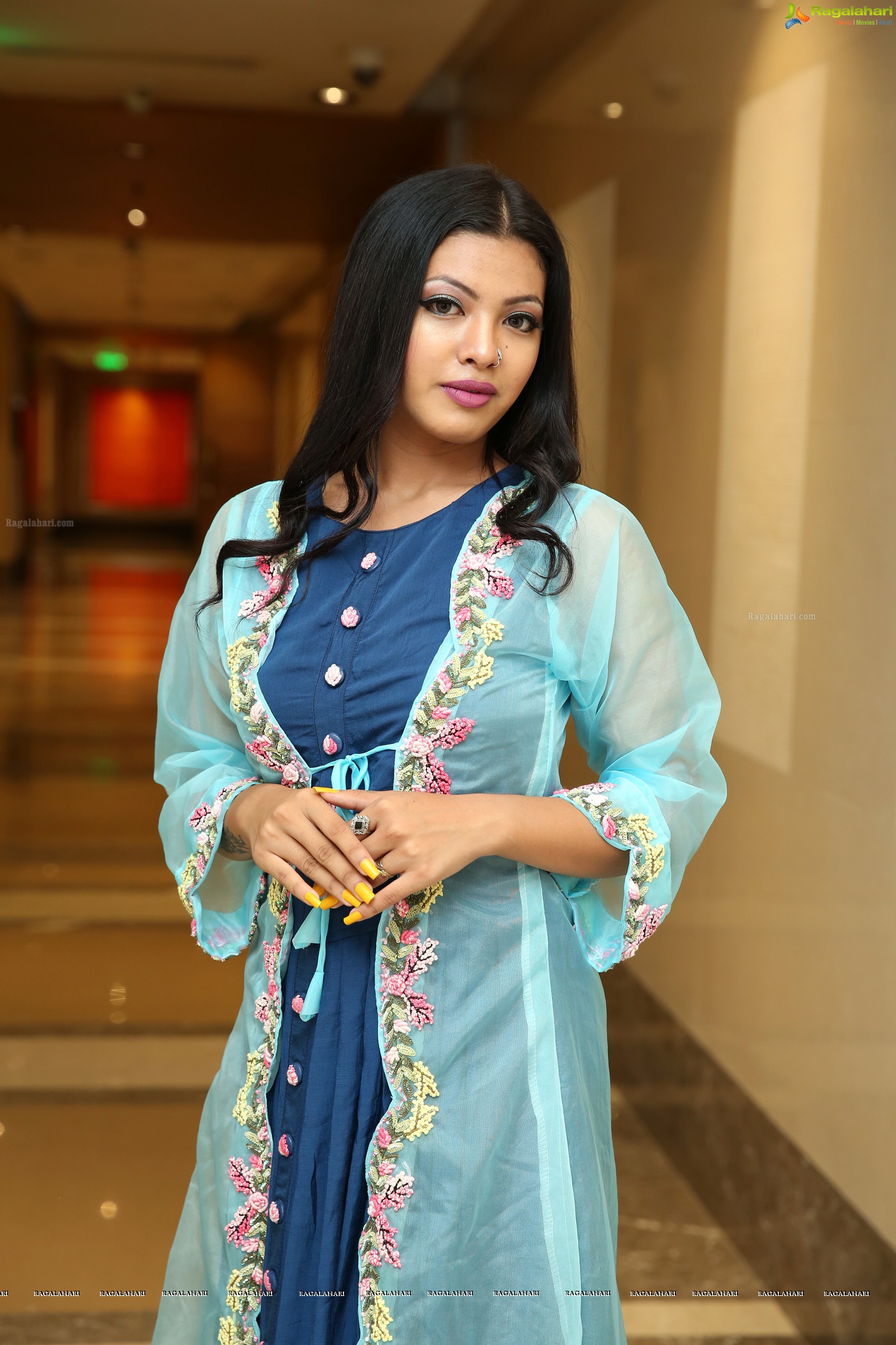 Kavita Mahatho @ Style Bazaar Fashion Show & Curtain Raiser - HD Gallery