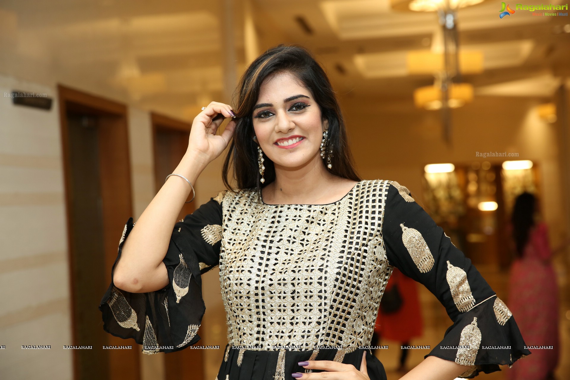 Kritya Sudha Karda @ Style Bazaar Fashion Show & Curtain Raiser - HD Gallery