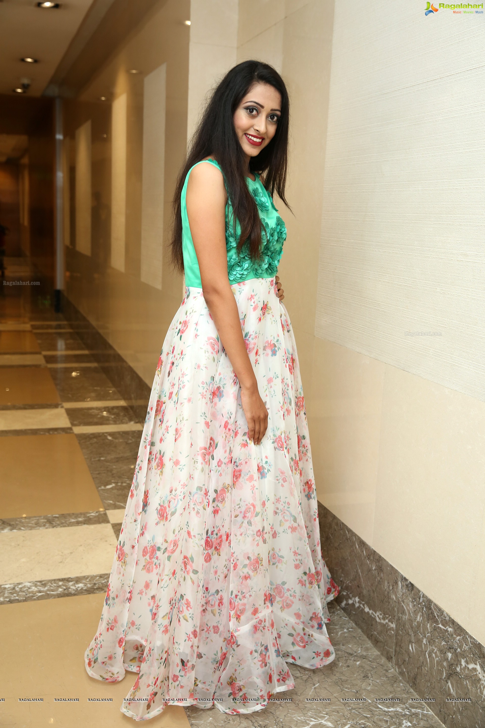 Lakshmi Ayalasomayajula @ Style Bazaar Fashion Show & Curtain Raiser - HD Gallery