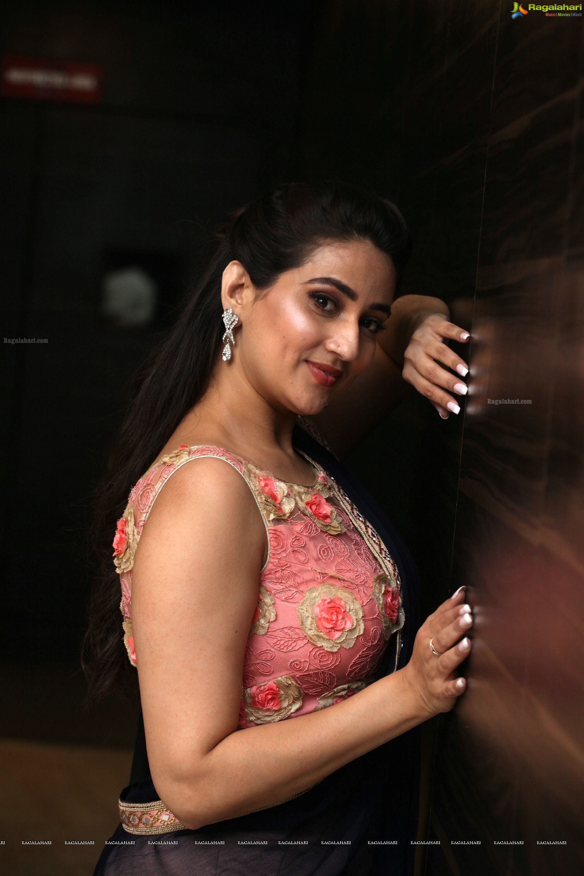 Manjusha @ Ninu Veedani Needanu Nene Pre Release Event - HD Gallery