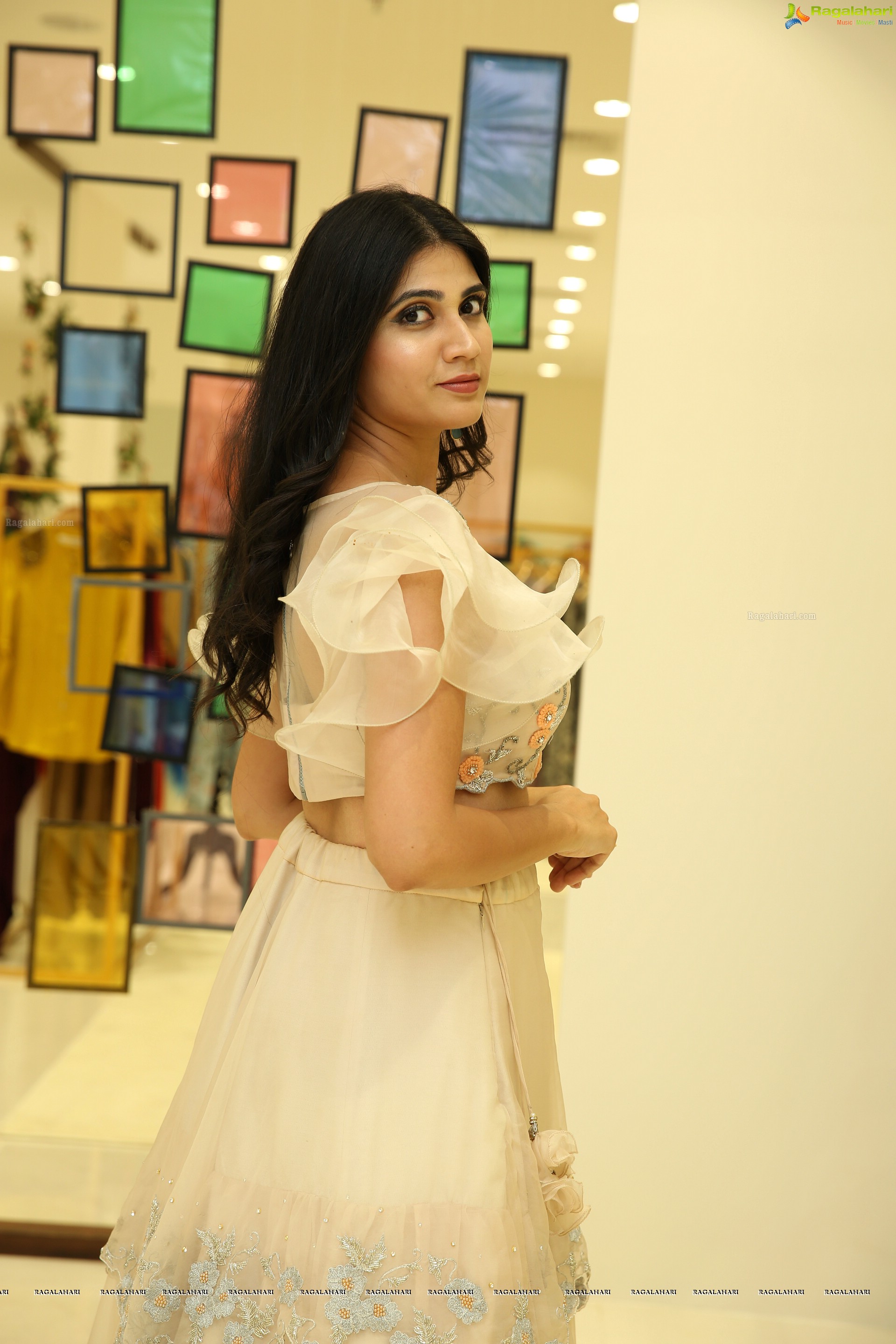 Sandhya Thota @ Atelier Showroom Launch & Fashion Show - HD Gallery