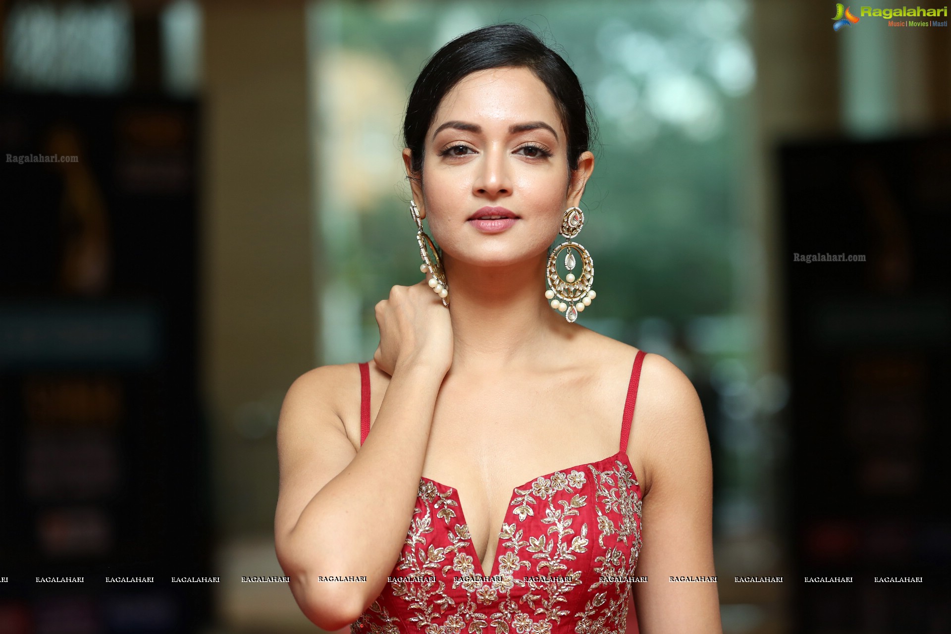 Shanvi Srivastava @ SIIMA Awards 2019 Curtain Raiser - HD Gallery