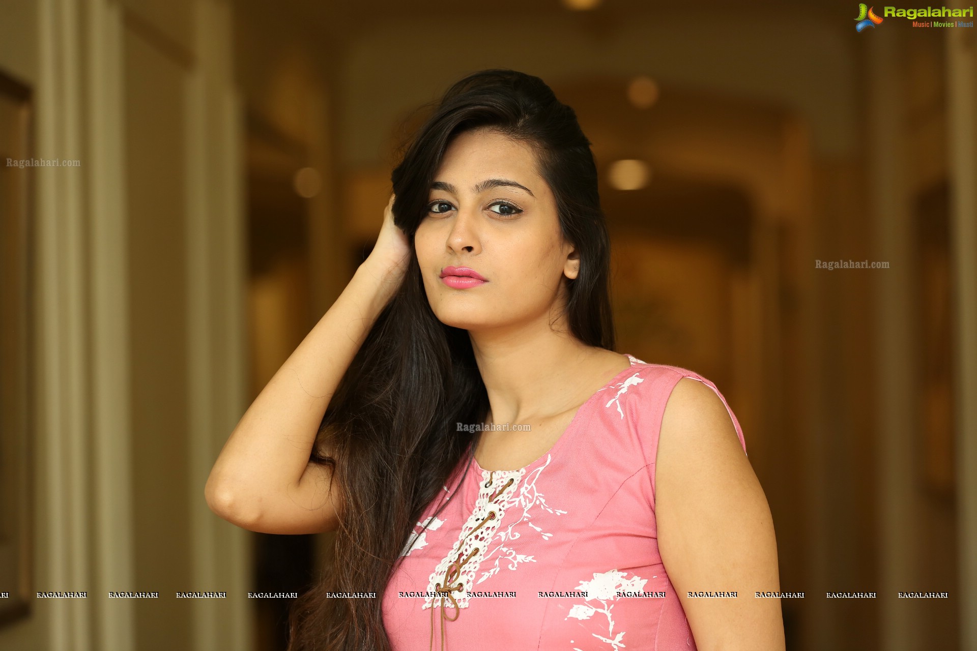 Swetha Jadhav @ Sutraa Lifestyle & Fashion Exhibition Launch - HD Gallery