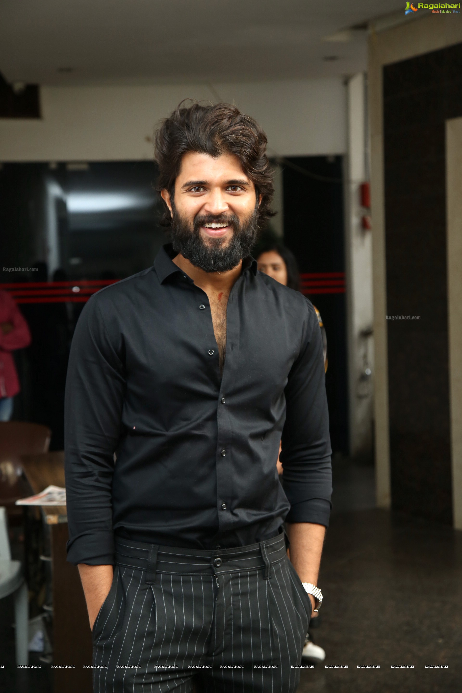 Vijay Deverakonda @ Dear Comrade Success Meet - HD Gallery