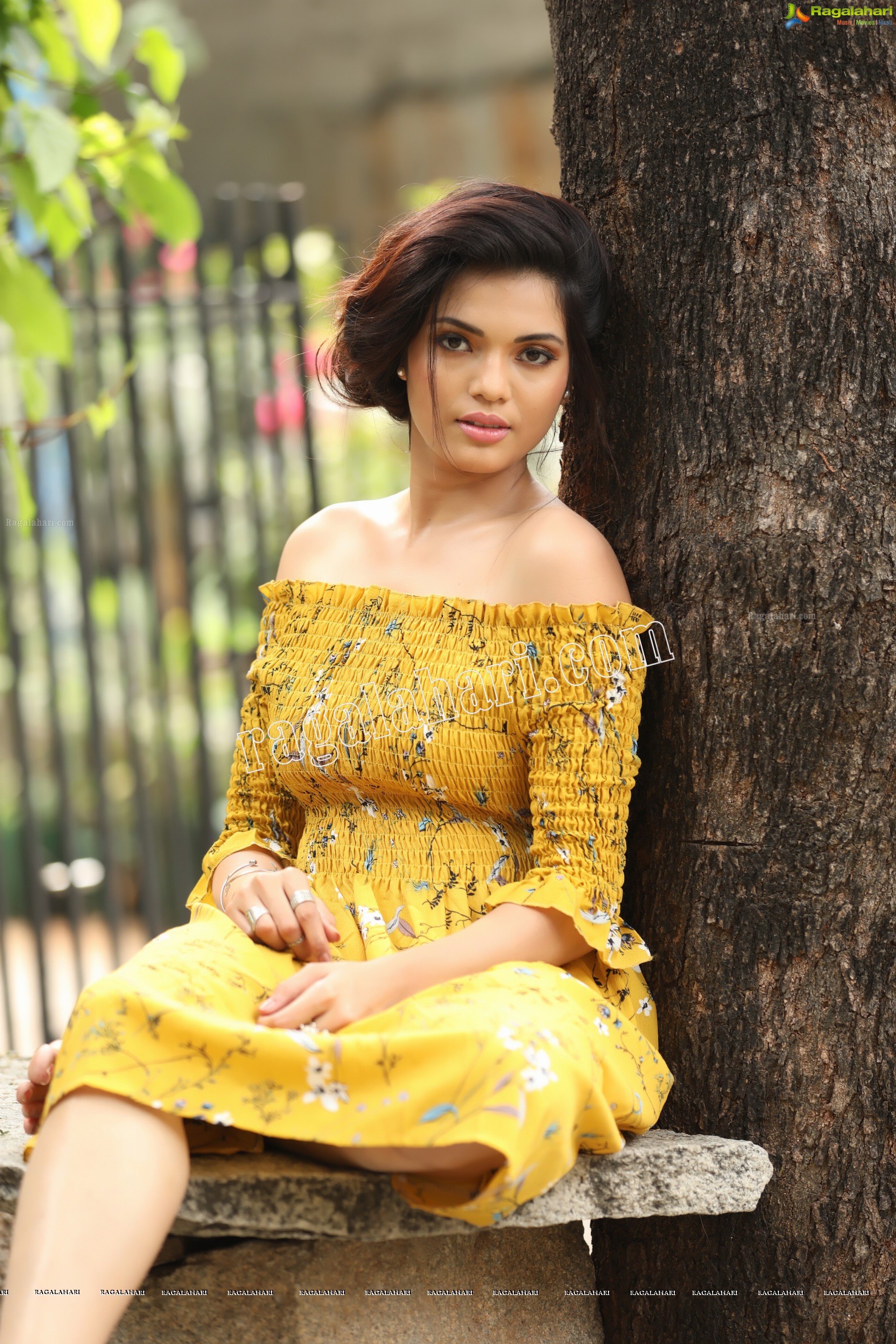 Sahithi Jadi (Exclusive Photo Shoot) (High Definition Photos)