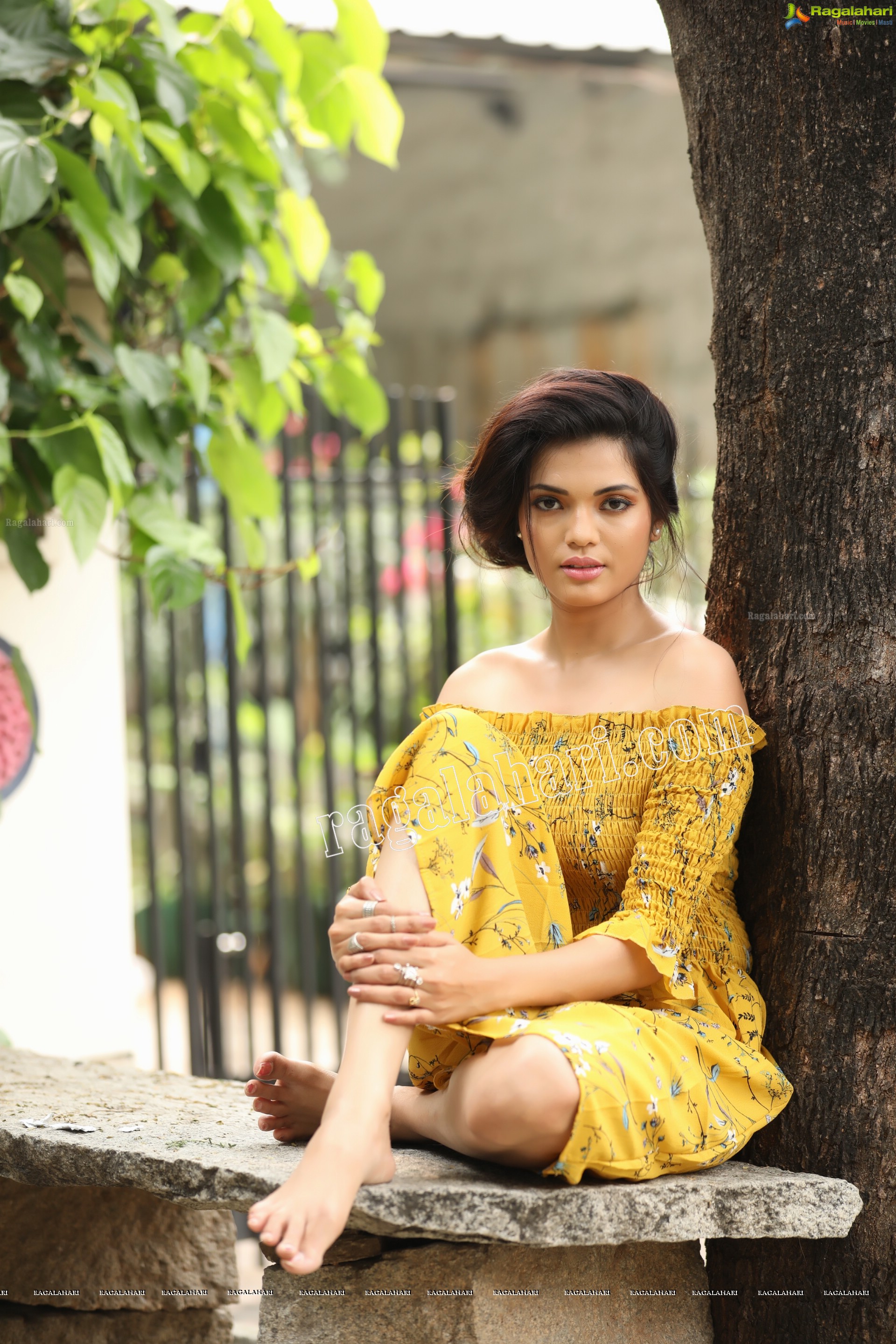 Sahithi Jadi (Exclusive Photo Shoot) (High Definition Photos)