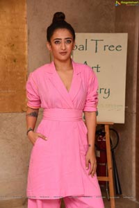 Akshara Haasan