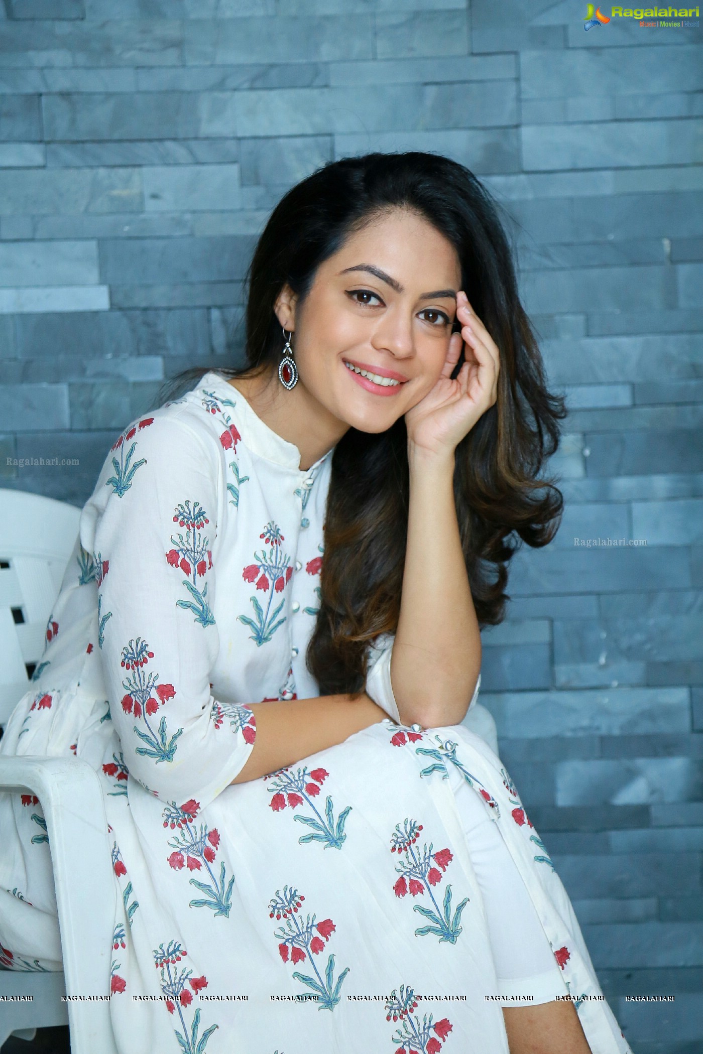 Anya Singh (Posters) @ Ninu Veedani Needanu Nene Interview