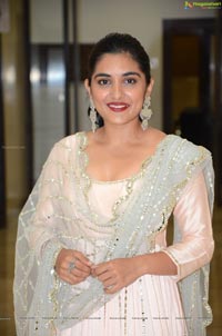 Nivetha Thomas