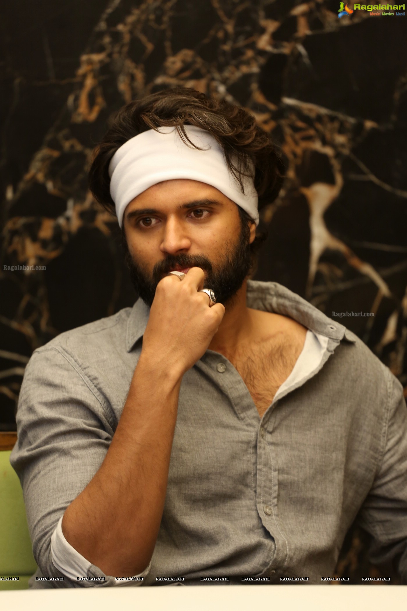 Vijay Devarakonda @ Agent Sai Srinivasa Athreya Press meet (Posters)