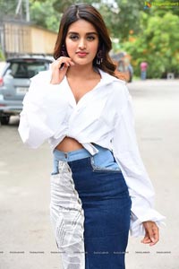 Nidhhi Agerwal 