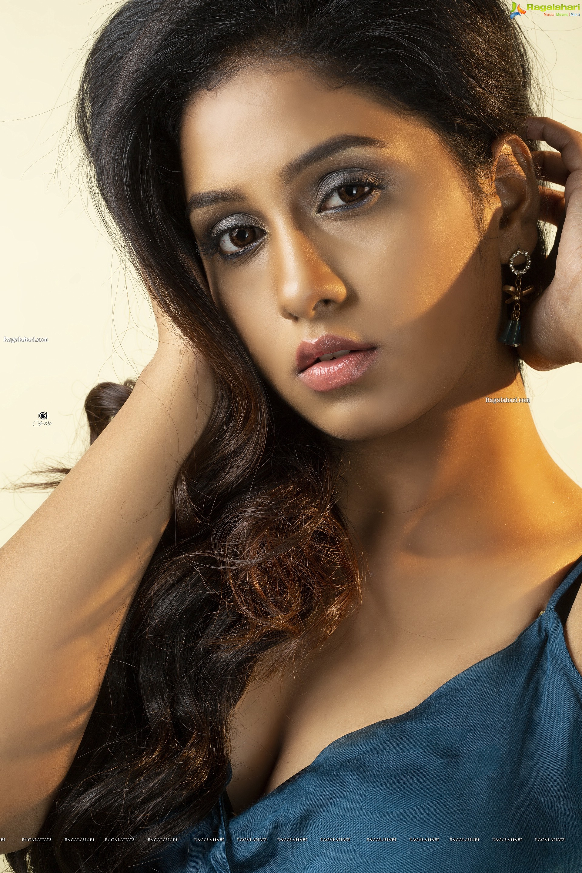 Dakkshi Guttikonda Latest Photoshoot Images - HD Gallery