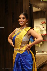 Maansi Kumar at Neeru's New Collection Launch