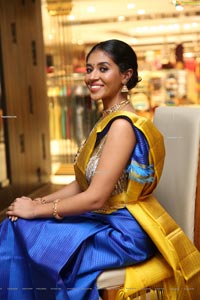 Maansi Kumar at Neeru's New Collection Launch