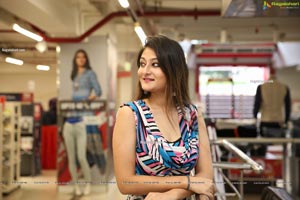 Nilofer Haidry at Brand Factory Big Brands Big Deals