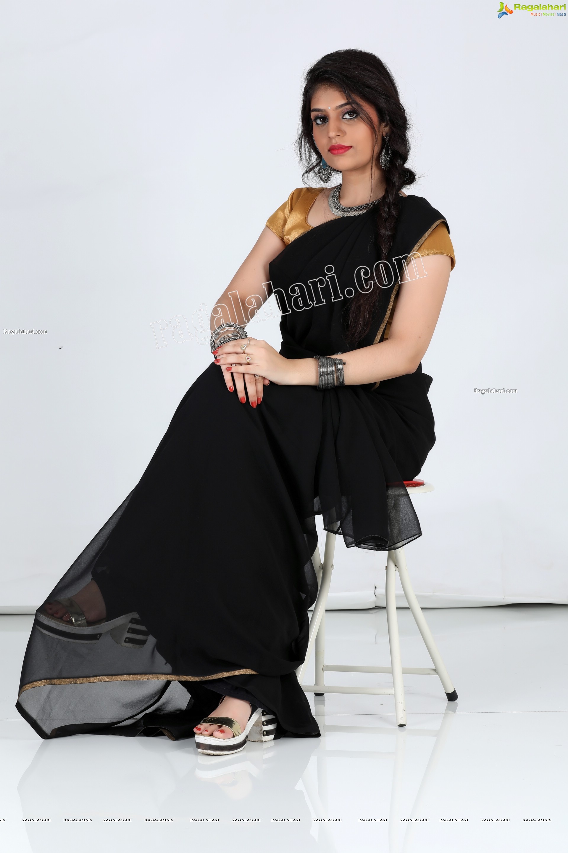 Viswa Sri Bandhavi in Plain Black Saree Exclusive Photo Shoot