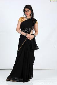 Viswa Sri Bandhavi in Plain Black Saree