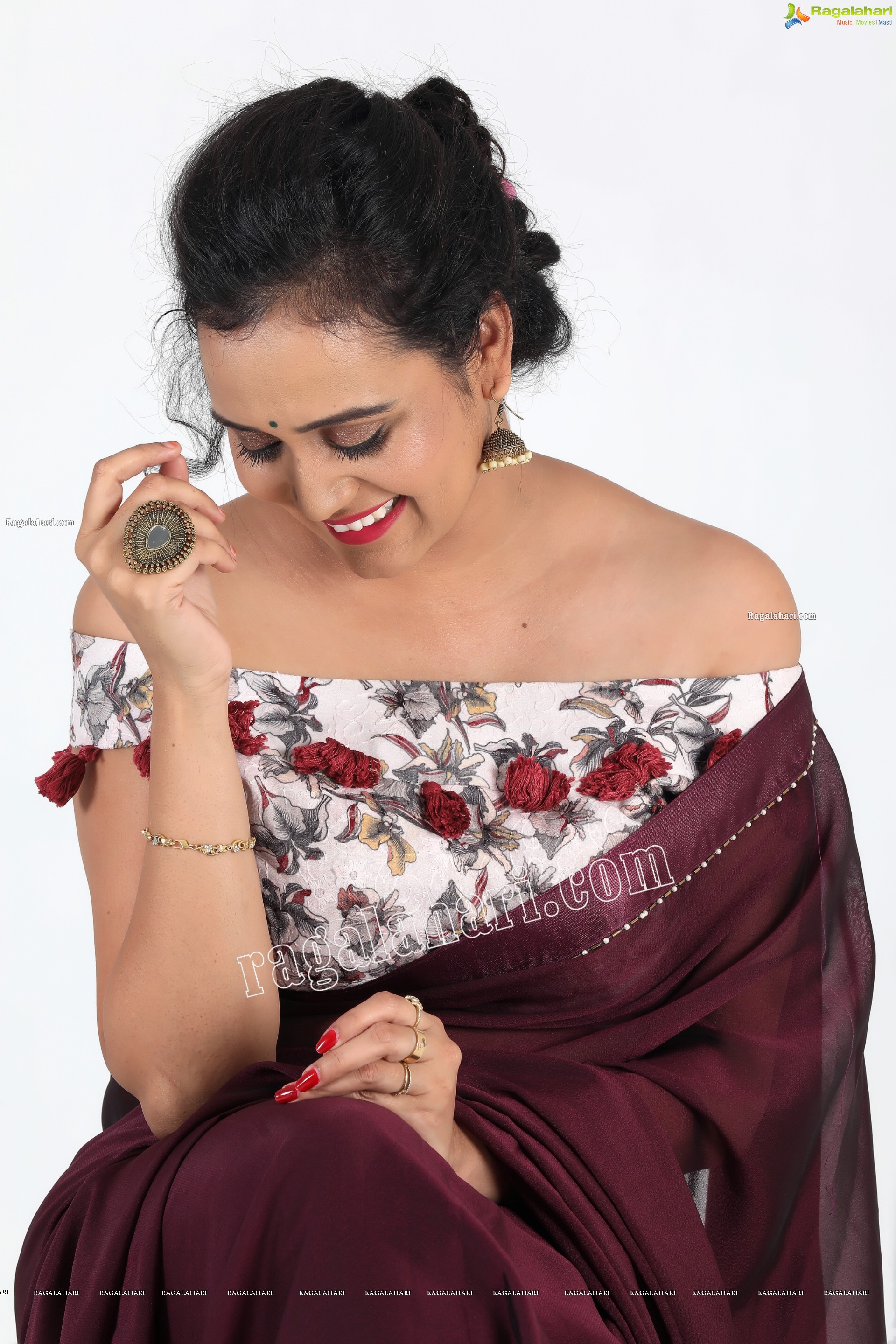 VJ Jaanu in Wine Silk Saree Exclusive Photo Shoot