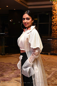 Amala Paul at Kudi Yedamaithe Movie Trailer Launch